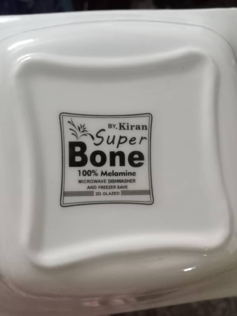 plastic dinner set 4