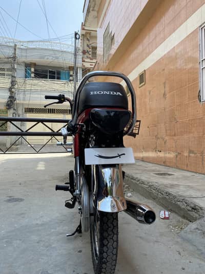 Honda CD 70 2024