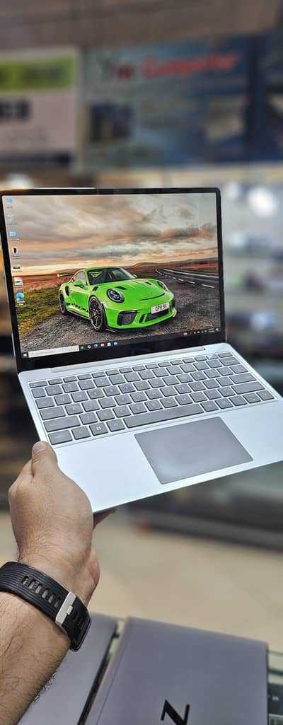 Microsoft Surface Laptop Go 2 Core i5 11th Gen 16gb 256gb