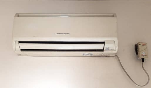 MITSUBISHI MR SLIM EXTREME 1.5 Ton. Original Good Condition with remot