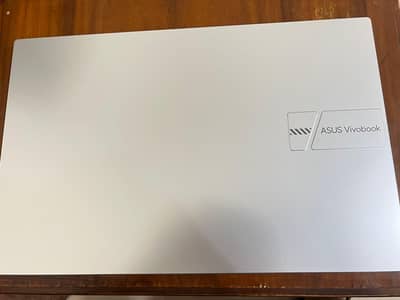 ASUS Vivobook 15 (13 Gen Intel core i7)