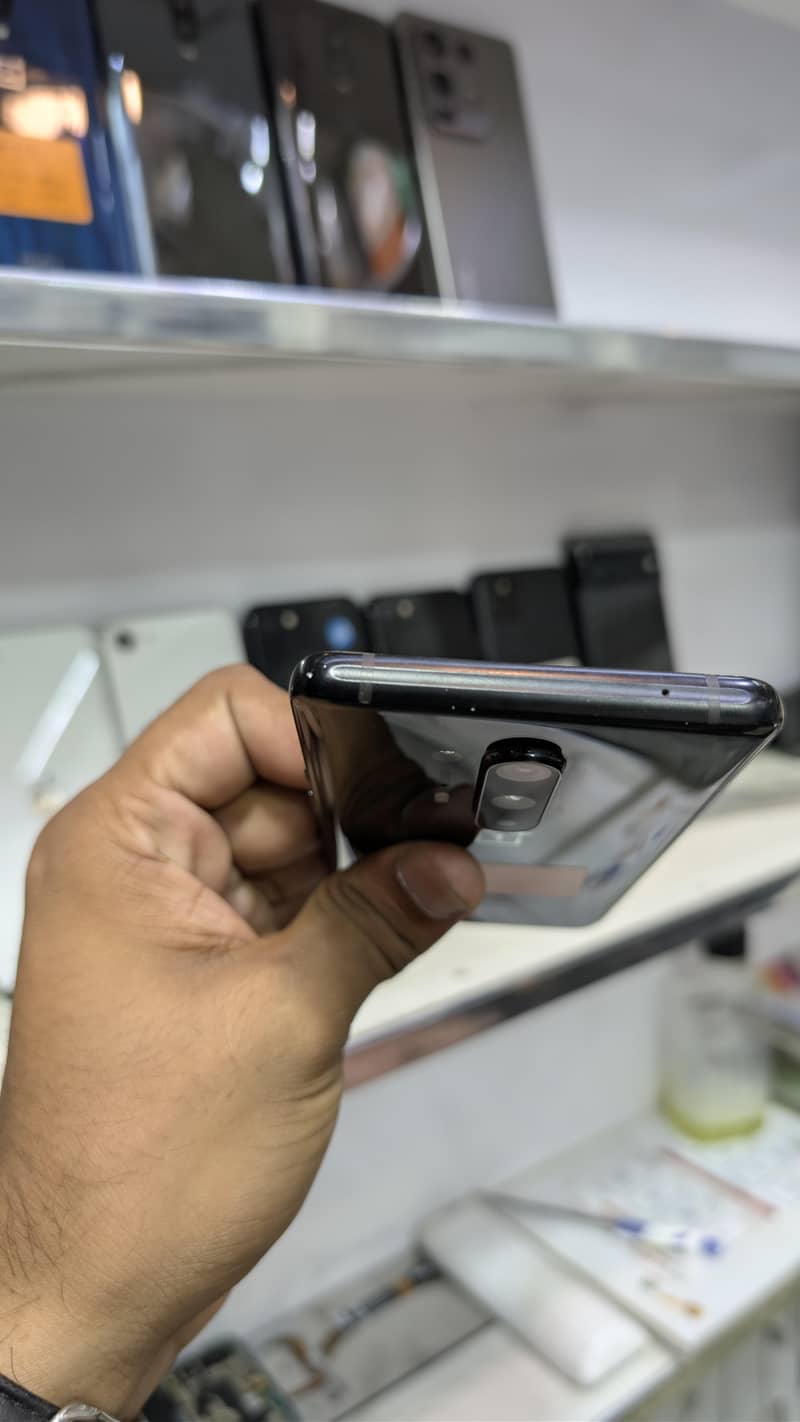 One Plus 8 Pro 4