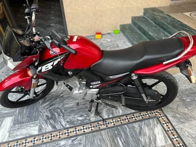 Yamaha YBR 125 all genuine