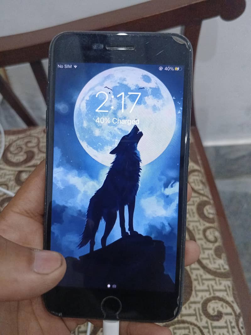 Apple iPhone 7 Plus 1