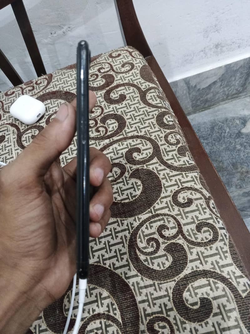 Apple iPhone 7 Plus 2