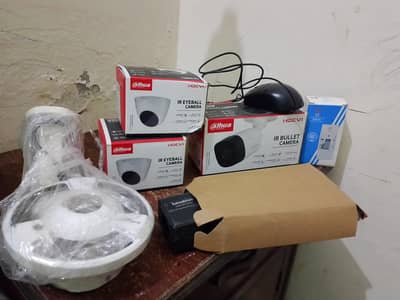 4 channels cameras with complete accessories