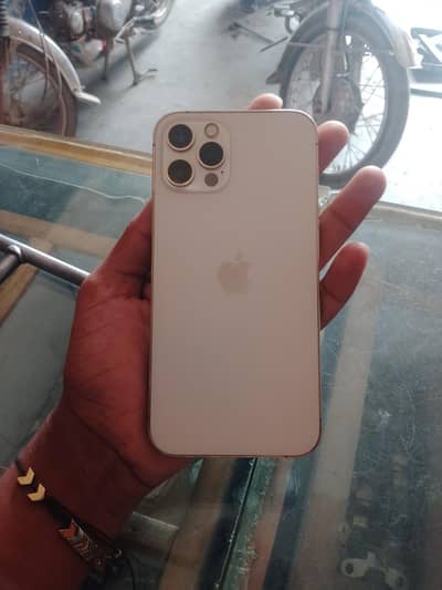 Apple iPhone 12 Pro