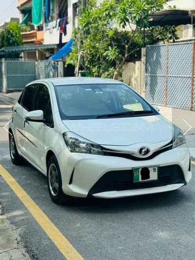 Toyota Vitz 2015