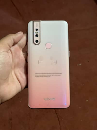 Vivo Y15   10 /10   8 /256