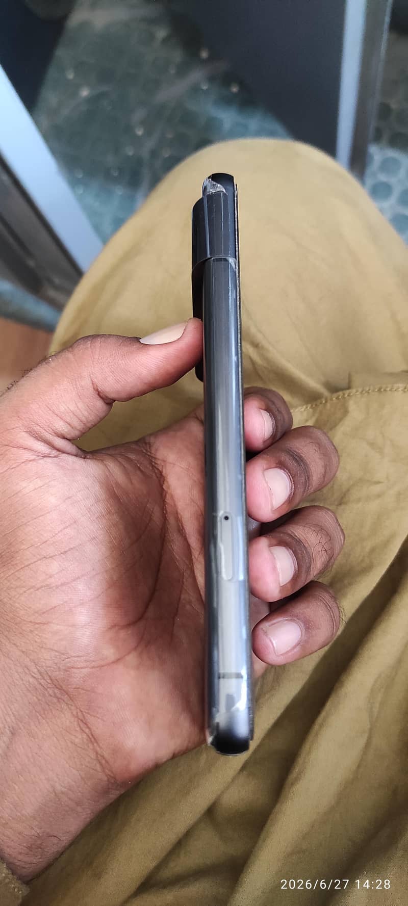 Google Pixel 8 4