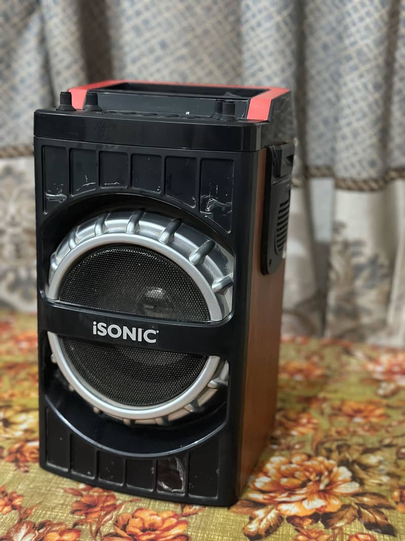 Isonic  speaker 1