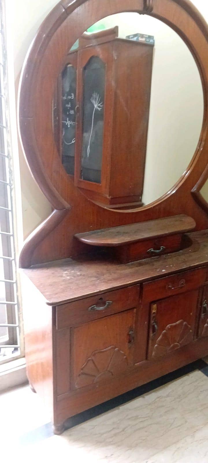 dressing table 10/8 2