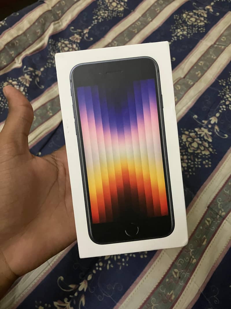 Apple iPhone SE 3