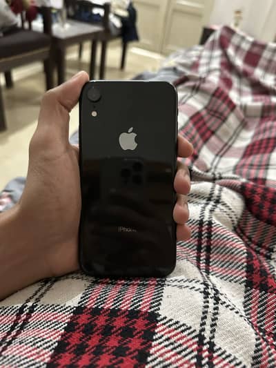 Apple iPhone XR
