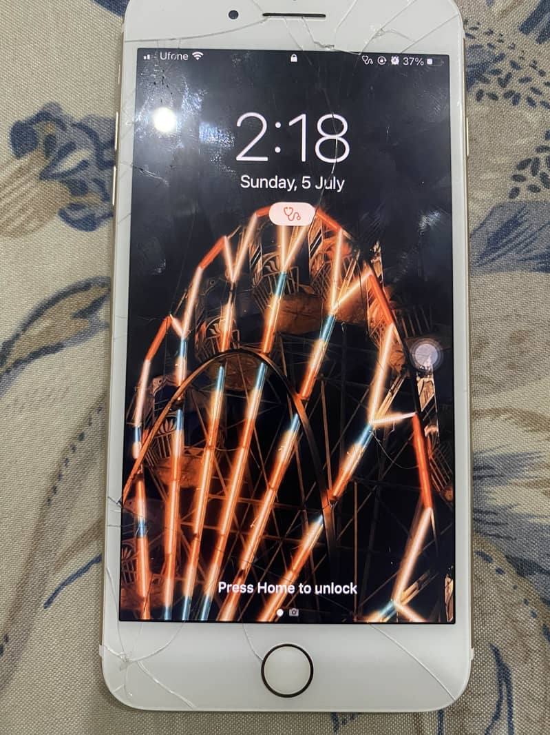 Apple iPhone 7 Plus 1