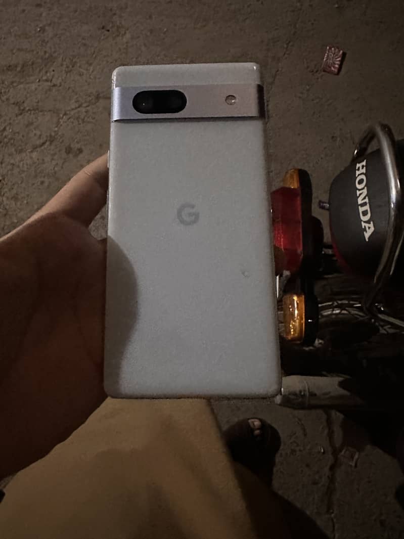 Google Pixel 7a 4