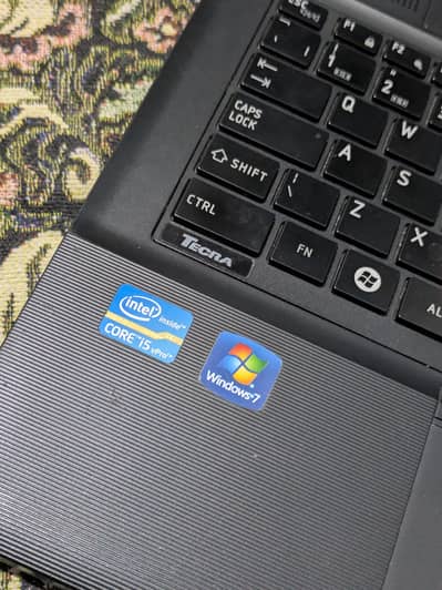 Toshiba Core i5 4/320 GB