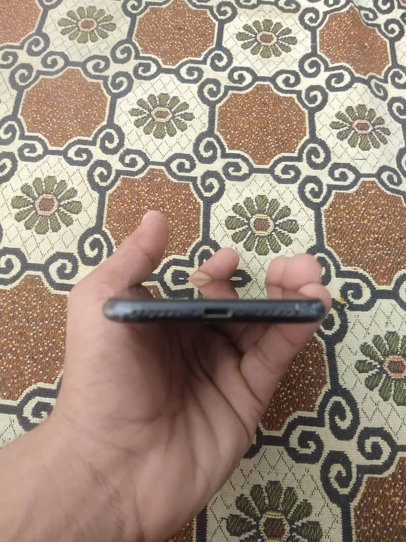 Apple iPhone 7 2