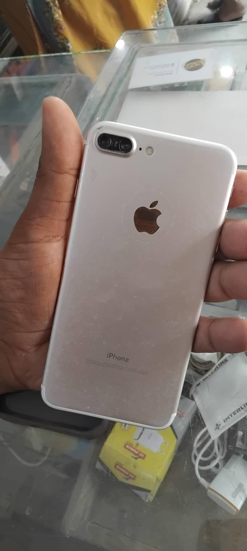 Apple iPhone 7 Plus 4