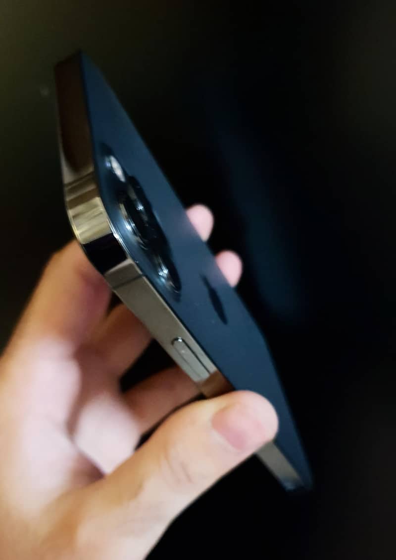 iPhone 12 Pro 3