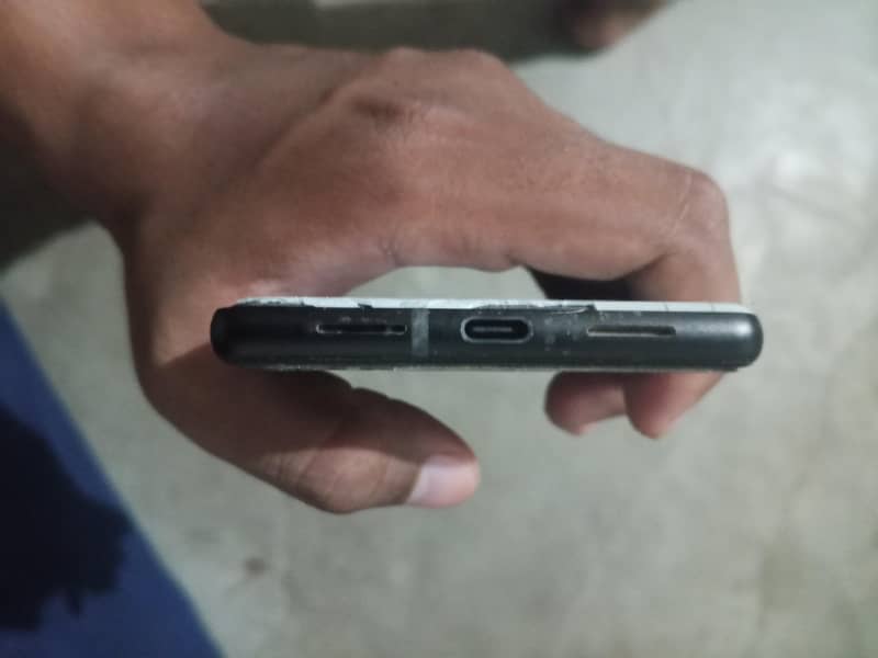 Google Pixel 6 4