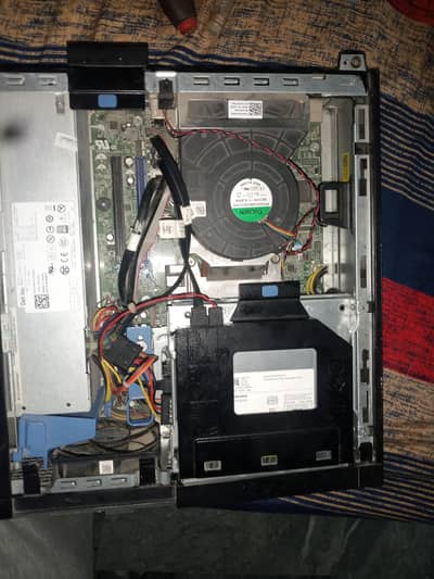 CPU 4Gb ram 120gb Rom