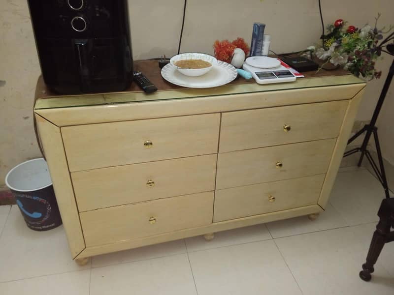bed ,side table and dressing table 3