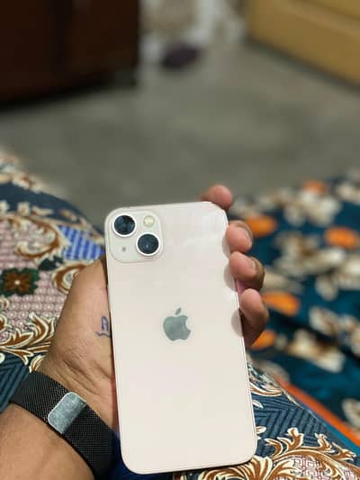 Apple iPhone 13