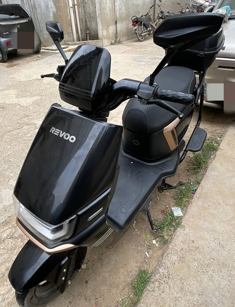 Reevo A12 4