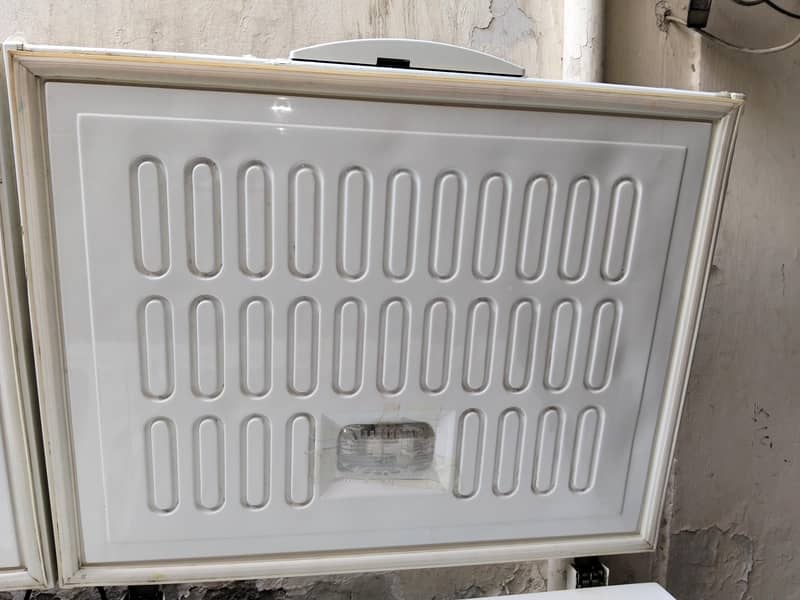 waves deep freezer 5
