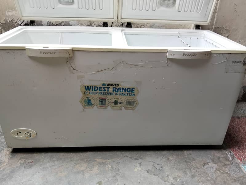 waves deep freezer 10