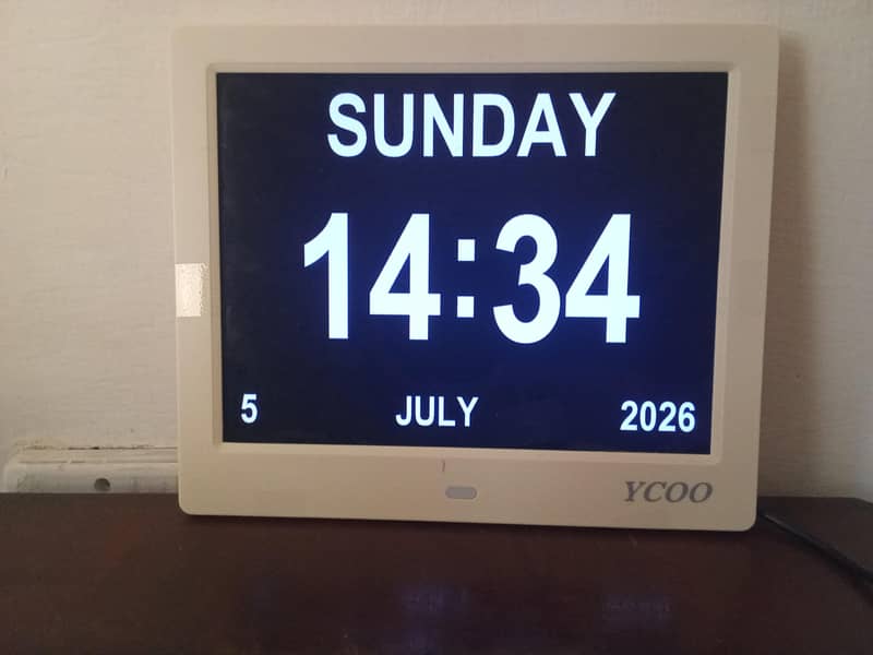 Day Calendar Clock 2