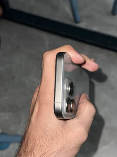 Apple iPhone 15 Pro