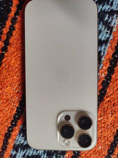 Apple iPhone 16 Pro Max