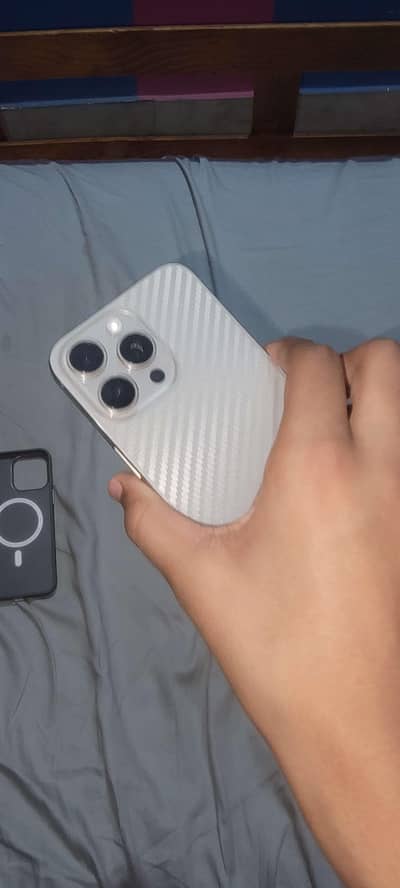 Apple iPhone 15 Pro Max get one 13 pro max free