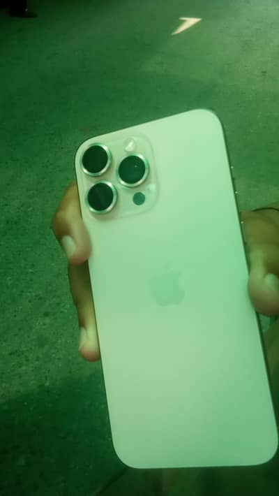 Apple iPhone 16 Pro Max