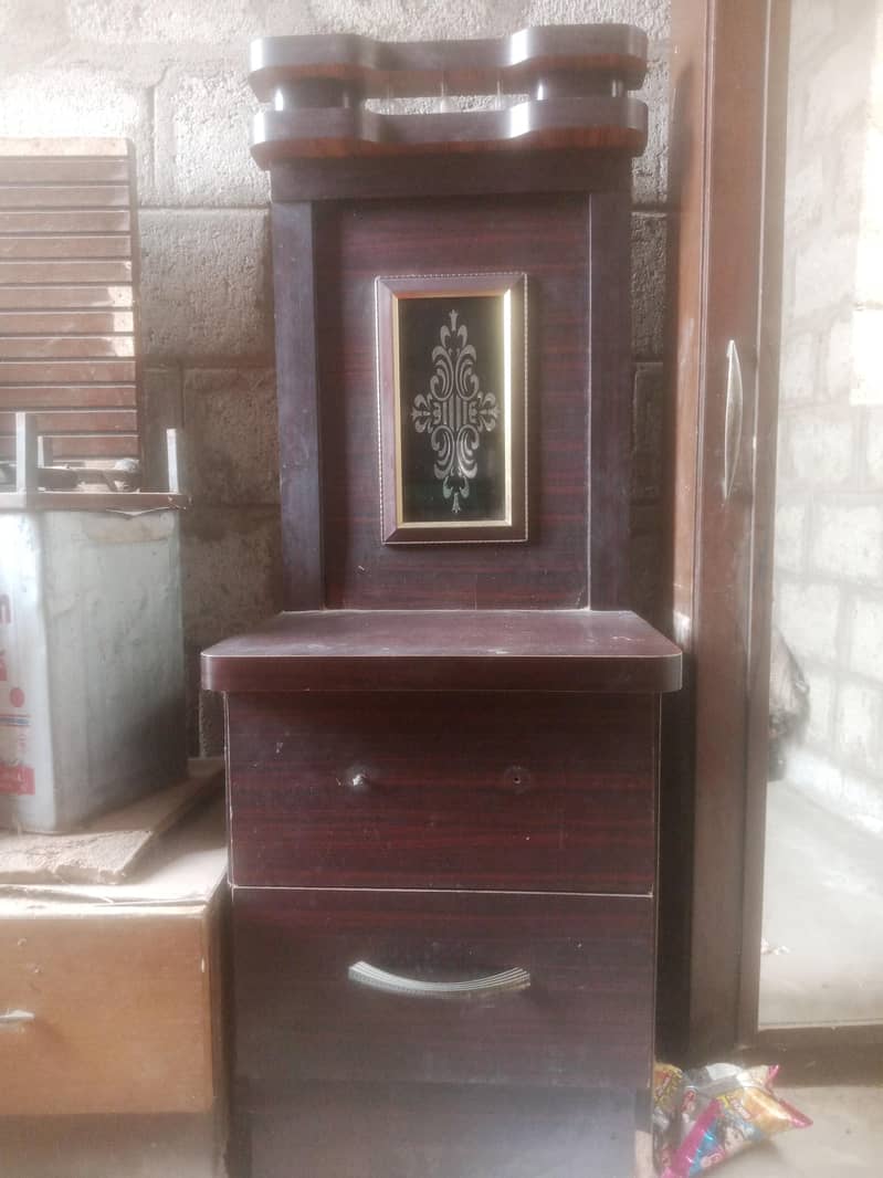 Bed + Side Table + Dressing Table 7