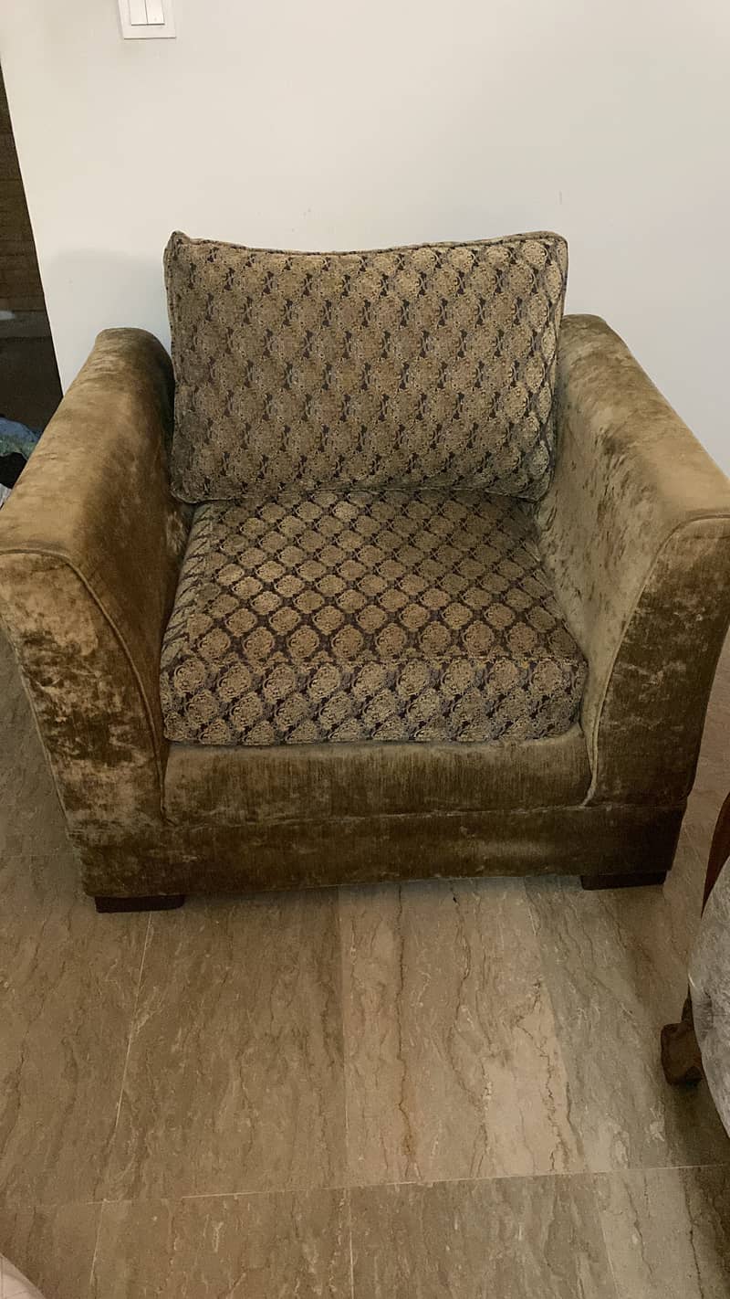 3 sofa sets 0