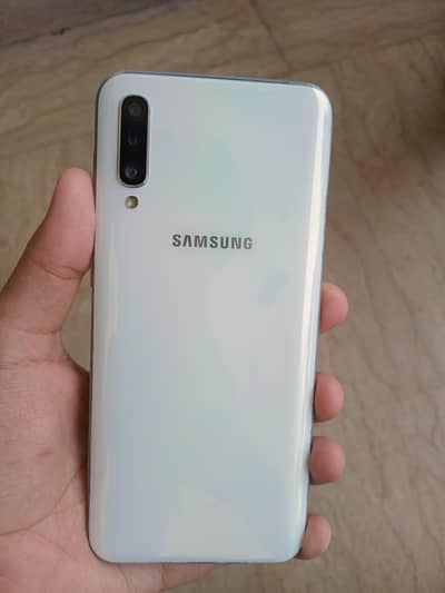 Samsung A50