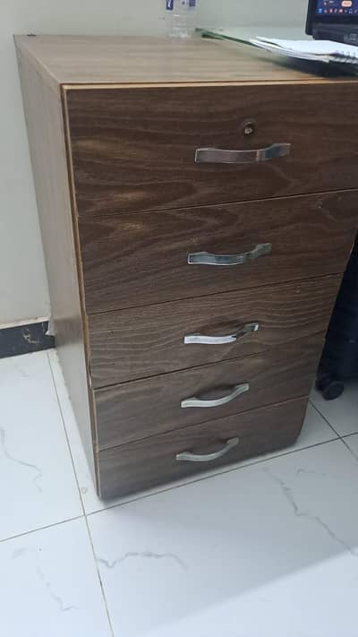 Drawers  5 in 1  ( Two available )
