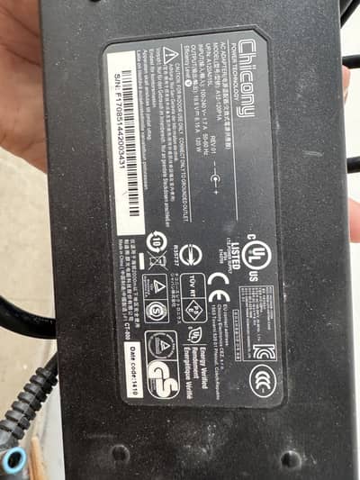 Laptop adopter - z book compatible