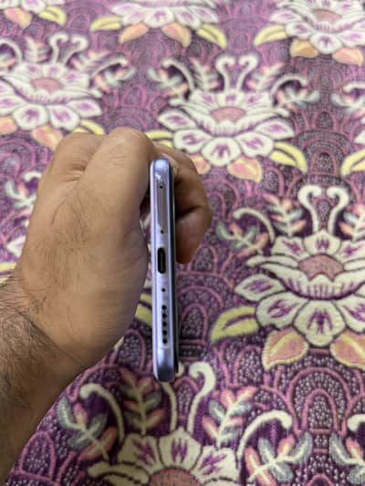 Vivo V50