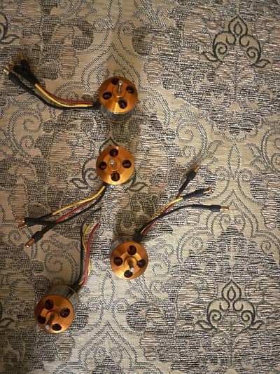 4 Brushless Motors + ESCs + Props for drone
