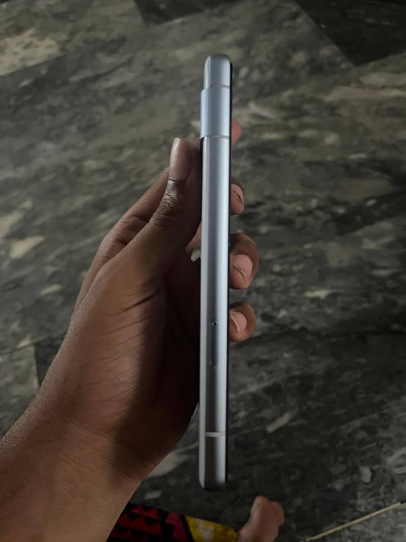 Google Pixel 7a 1