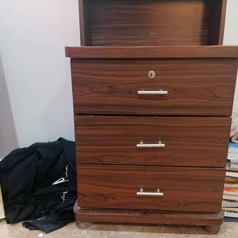 Dressing table 1