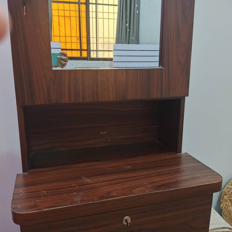 Dressing table 2