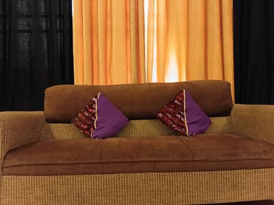 7 seater sofa set in excellent condition