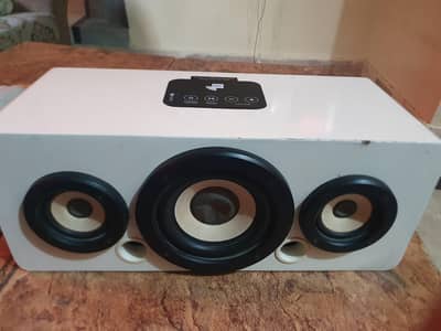 iWantit wireless Bluetooth speaker/woofer NFC