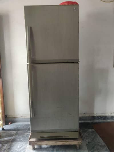pell full size 25 cubic feet condition 9/10 negotiable price