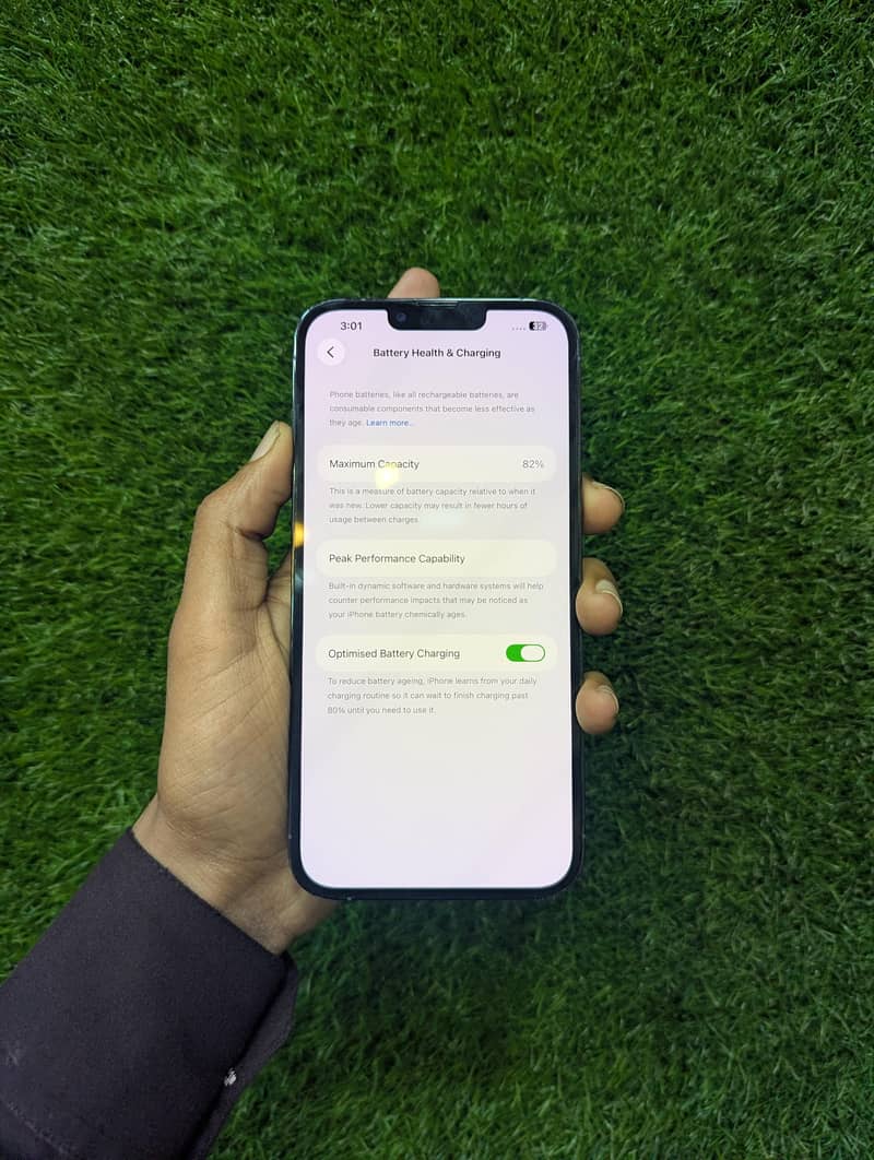 Apple iPhone 13 Pro Max 4